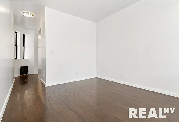 Rented by REAL New York | media 17
