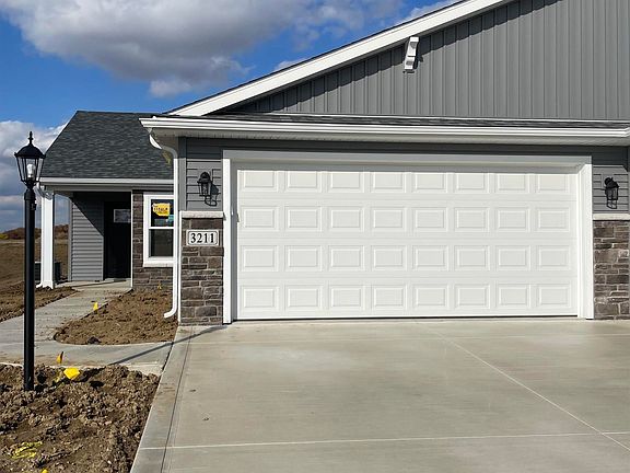 2nd image of 3211 E Buell Ct