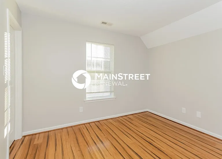 8106 Sheckler Ln — Photo 11