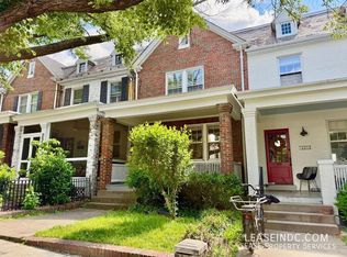 2215 39th St NW, Washington, DC 20007