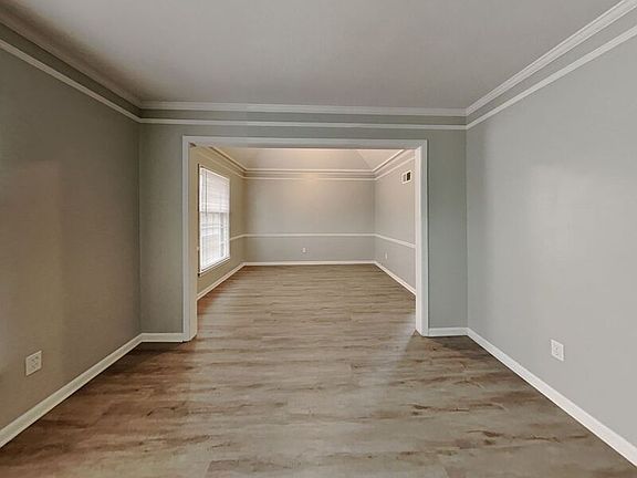 5th image of 9900 Taylor Dr