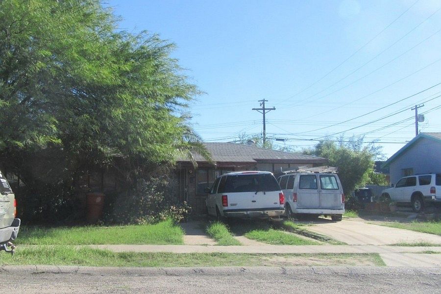 1st image of 855 S Sidney Ave