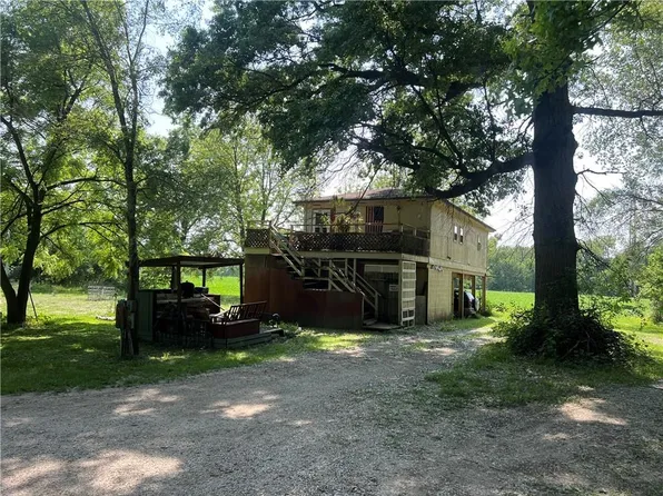 5811 Frederick Blvd, Saint Joseph, MO 64507