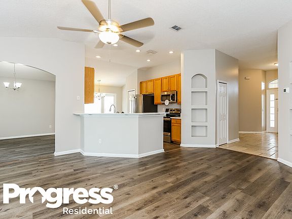 3rd image of 6477 Winding Greens Dr