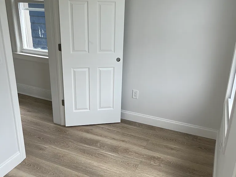 60 Hilton Ave #2 — Photo 8
