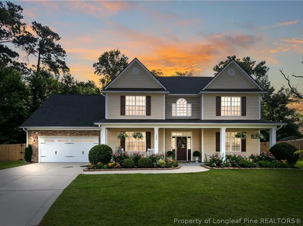 1606 Racehorse Ct, Parkton, NC 28371