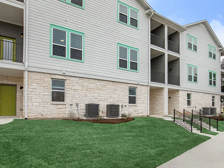 Trailside Oaks Townhomes — Photo 134
