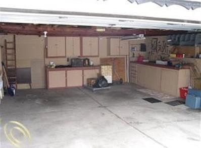 5th image of 32818 Warner Dr