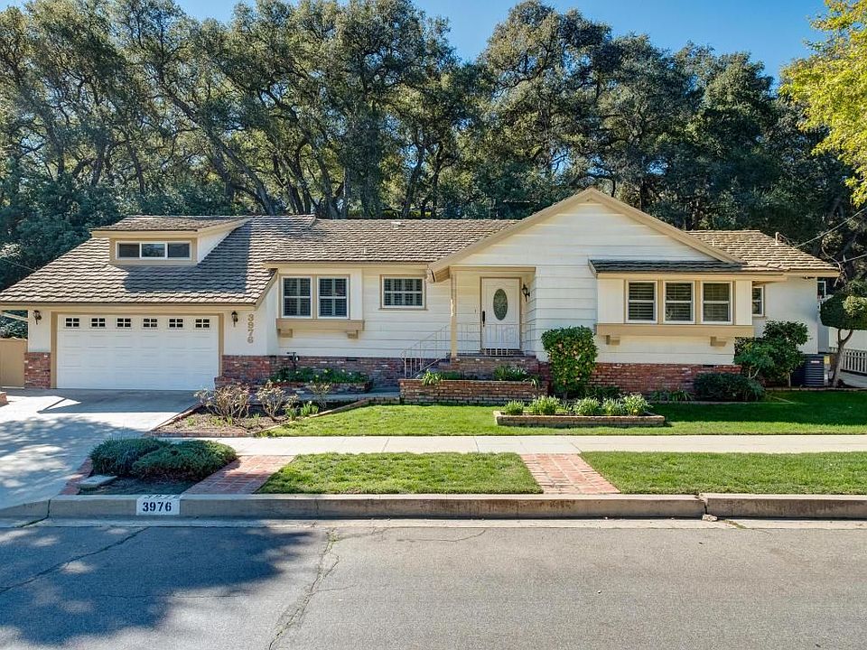 1st image of 3976 El Lado Dr