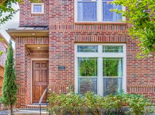 2405 Throckmorton St, Dallas, TX 75219