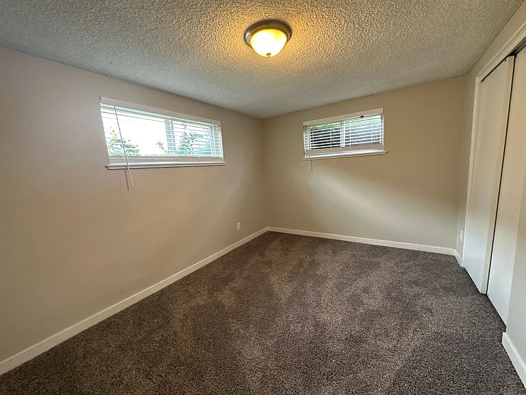 2561 Jellison St #2561 — Photo 8