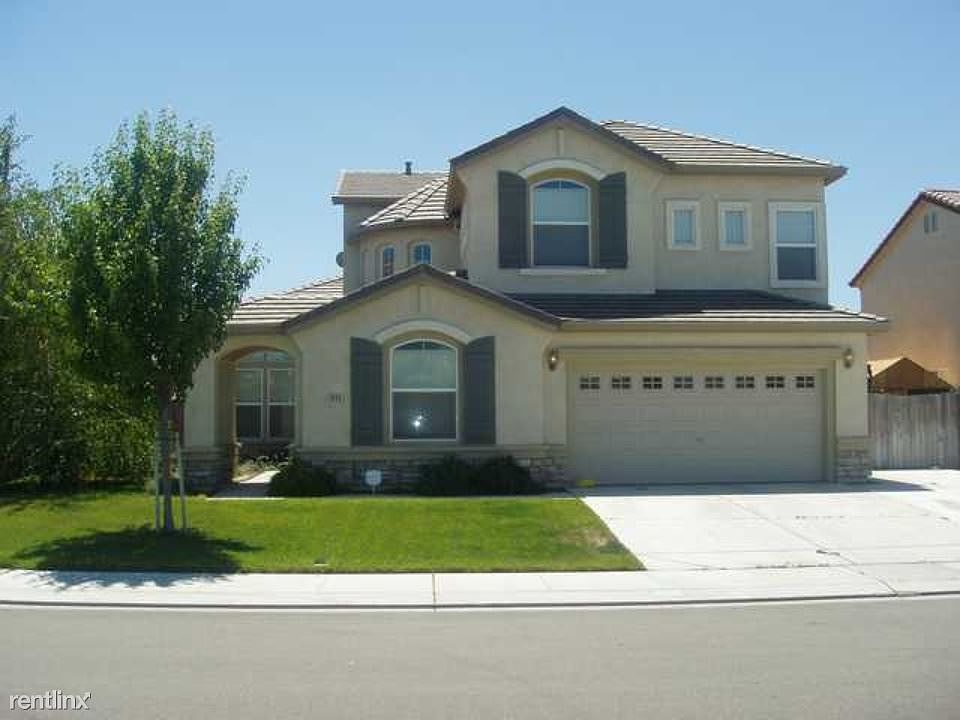 1055 Foxfire Drive