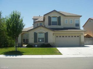 1055 Foxfire Dr, Manteca, CA 95337
