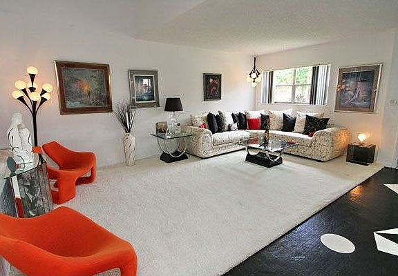 3rd image of 8682 Bridle Path Ct