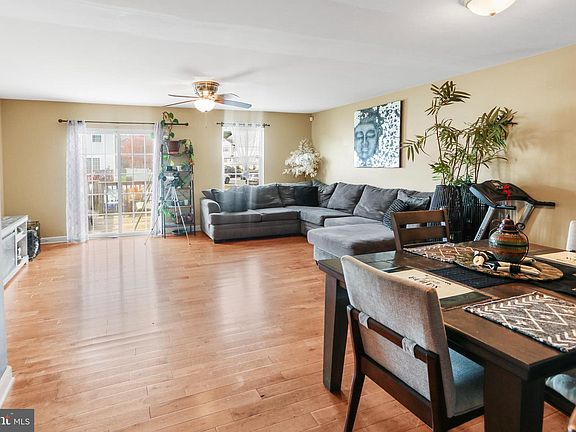 3rd image of 187 Bay Hill Ln