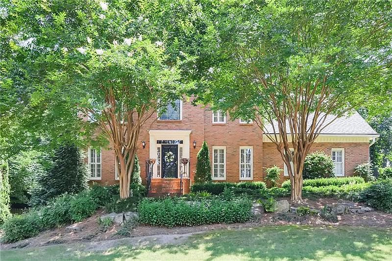 1st image of 2185 Dunwoody Heritage Dr