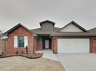 10529 NW 41st St, Yukon, OK 73099