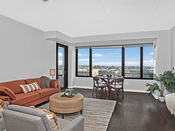5th image of 900 Chicago Ave Unit 604