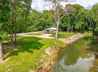 1820 Pinhook Rd, Savannah, TN 38372