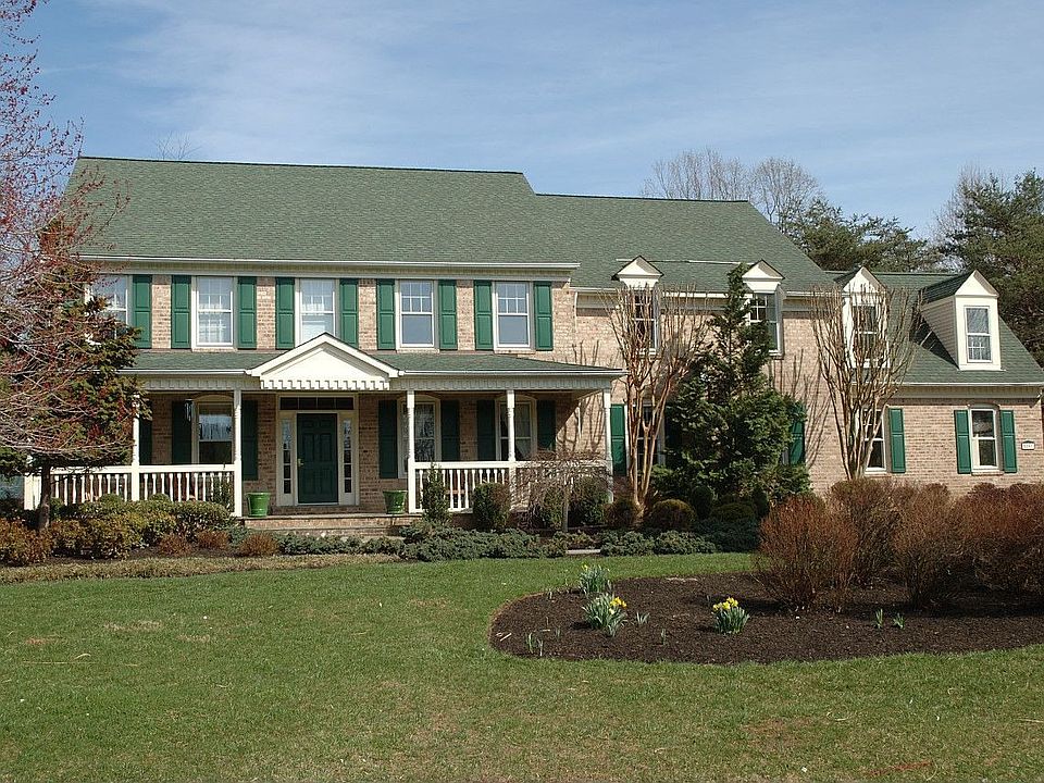 Exquisite Colonial