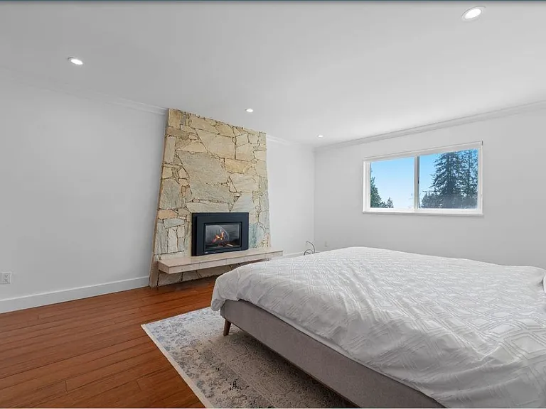 707 Braemar Rd E — Photo 8