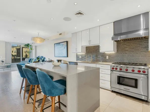 316 Park Avenue image 9 of 47