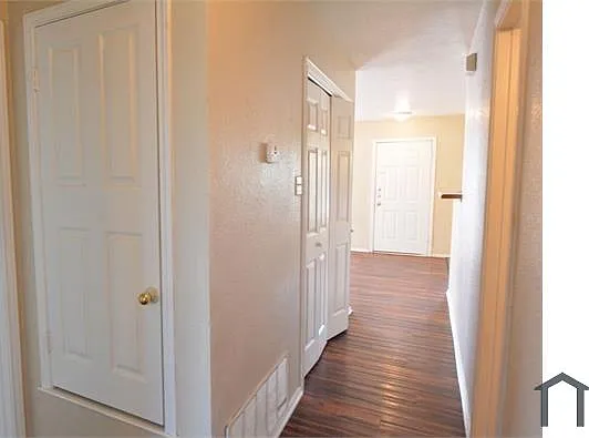 2202 Wright Way #C — Photo 7