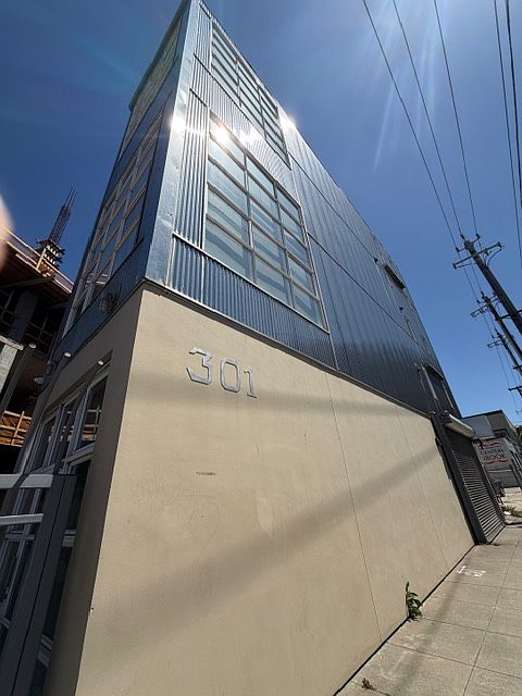 1st image of 301 Rhode Island St #B19