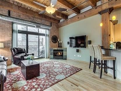 2nd image of 701 W Jackson Blvd APT 304D