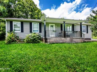 167 Strutt St, Oliver Springs, TN 37840