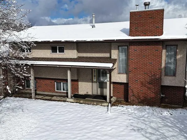 1502 S 54th St, Edson, AB T7E 1H3