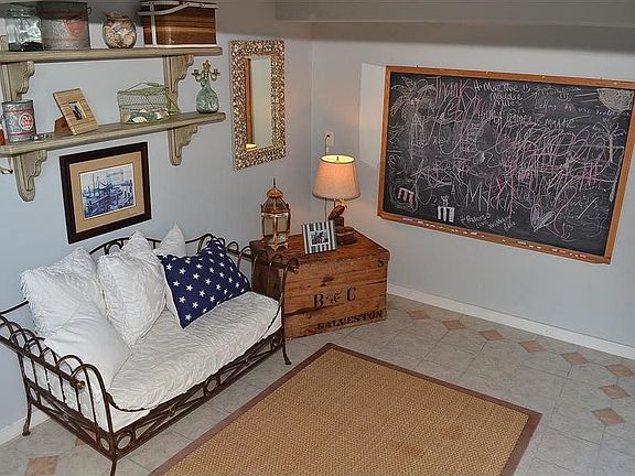 Ground Level Foyer