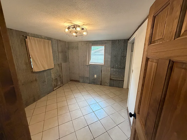 1654 N Double Springs Rd — Photo 6