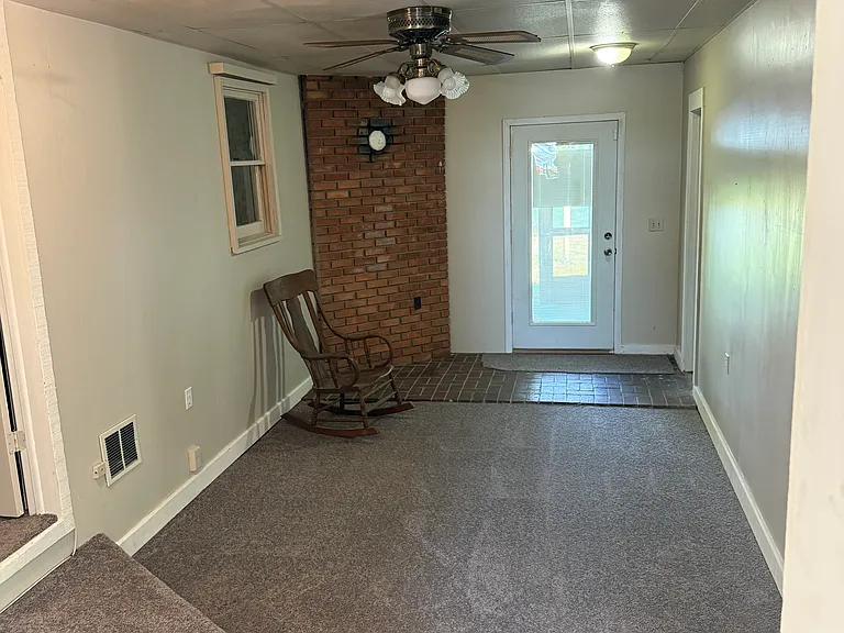 1832 S Glenn Ave — Photo 13