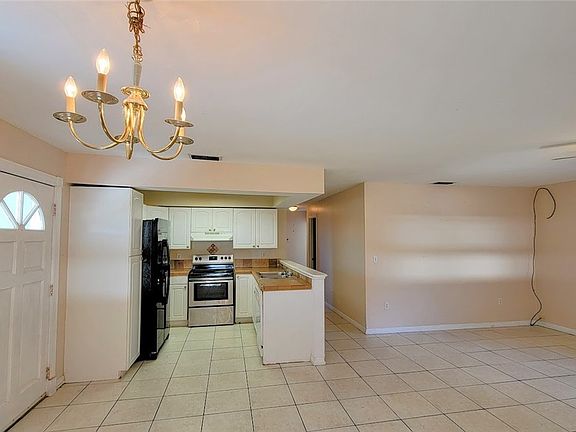 2nd image of 340 3rd Ave