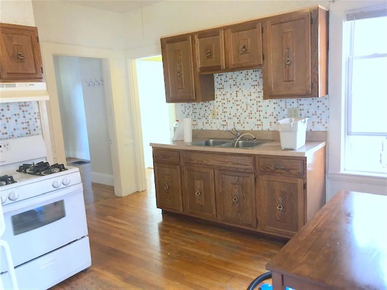 2 bed, 800 sqft, $2,600 — Photo 2
