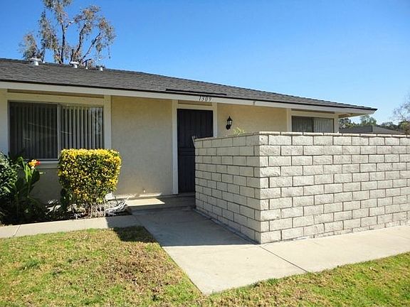 2nd image of 1309 Parkside Dr