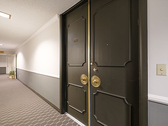 5th image of 5411 Tyrone Ave APT 206