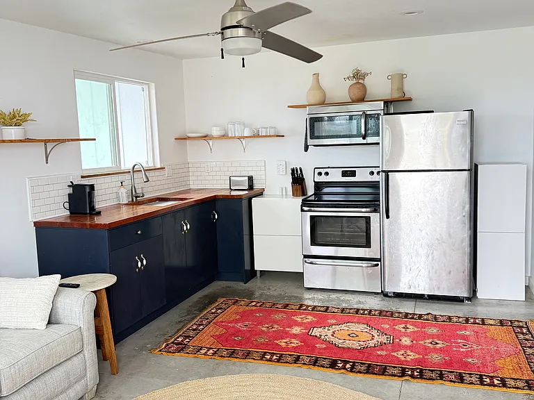 73-1135 Ahikawa St — Photo 2