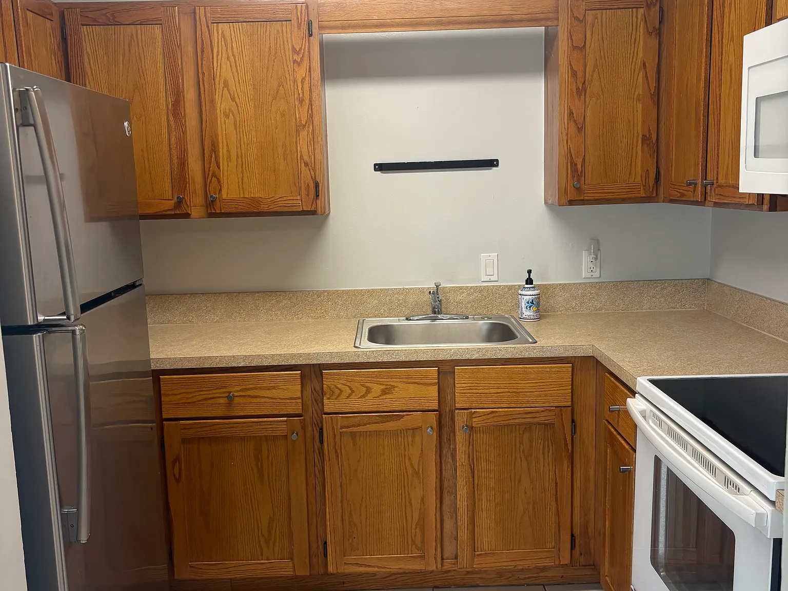 2 bed, 900 sqft, $2,000 — Photo 4