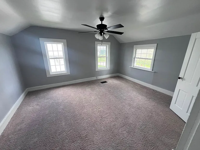 upstairs large bedroom