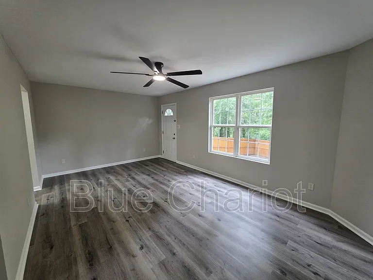 704 Brye St — Photo 12
