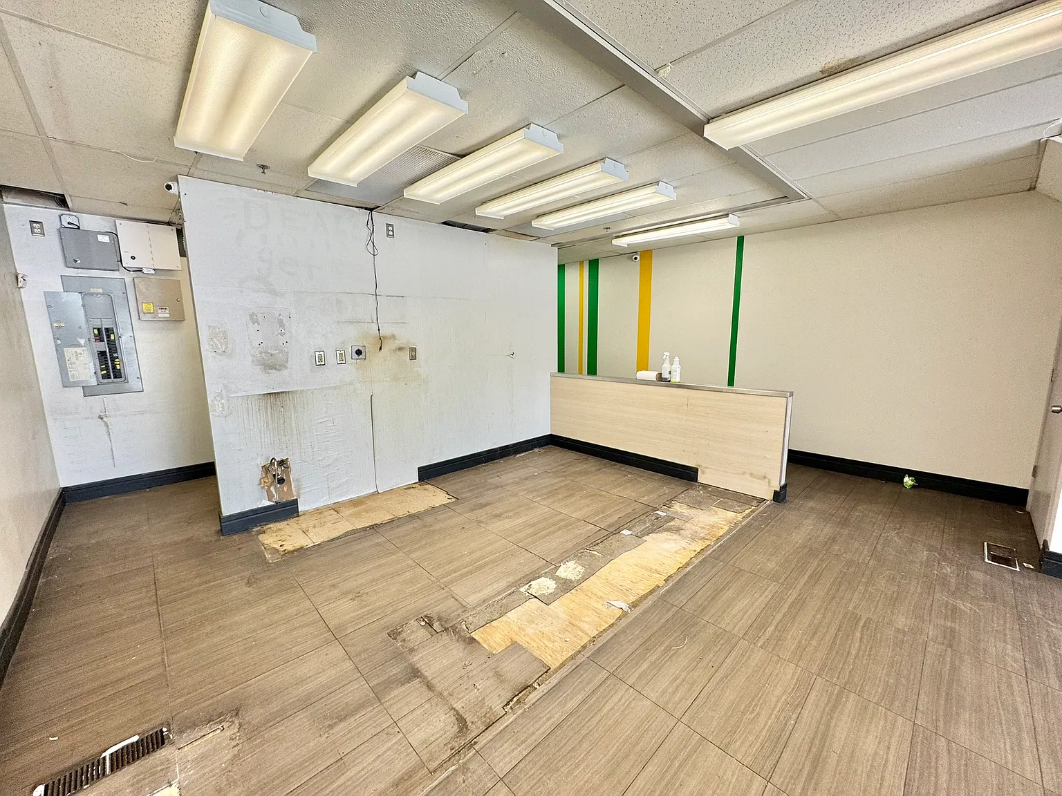 576 West Boylston Street - Commercial — Photo 3