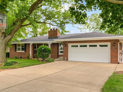 806 County Road 1200 E, Tolono, IL, 61880