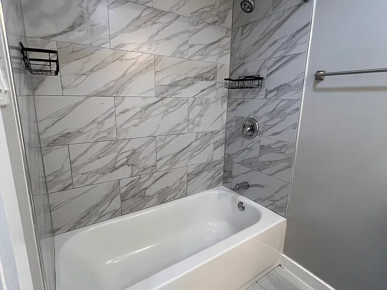 2018 McMillan Ave #2018 — Photo 8