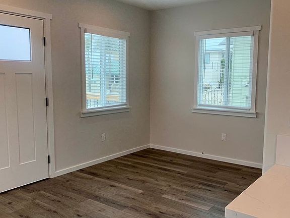 4th image of 350 Hinds Ave #356