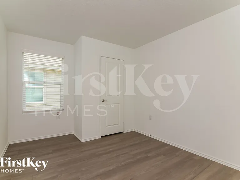 4530 Emma Way — Photo 11