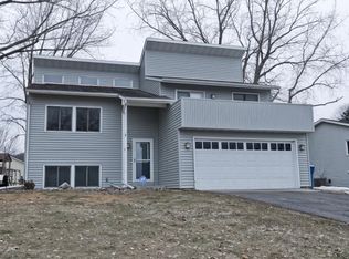 15982 Island View Rd NW, Prior Lake, MN 55372