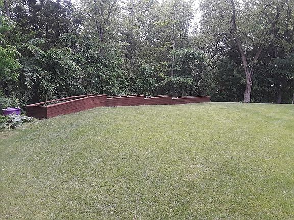 2nd image of 16198 Pine Lake Forest Ct