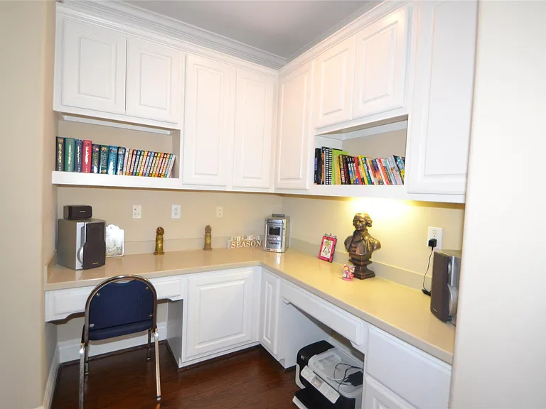 5303 Fenwick Way Ct — Photo 40